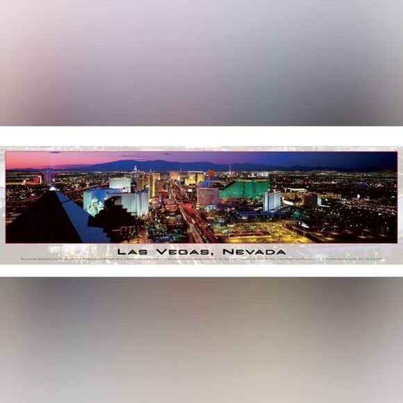 💜NIB Las Vegas Glow in the Dark 750 Piece Panoramic Jigsaw Puzzle - Picture 1 of 5